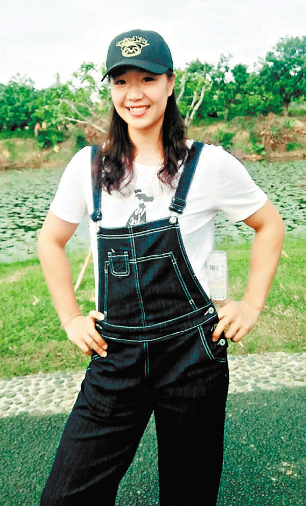 ●劉詩穎生活照。 新浪微博