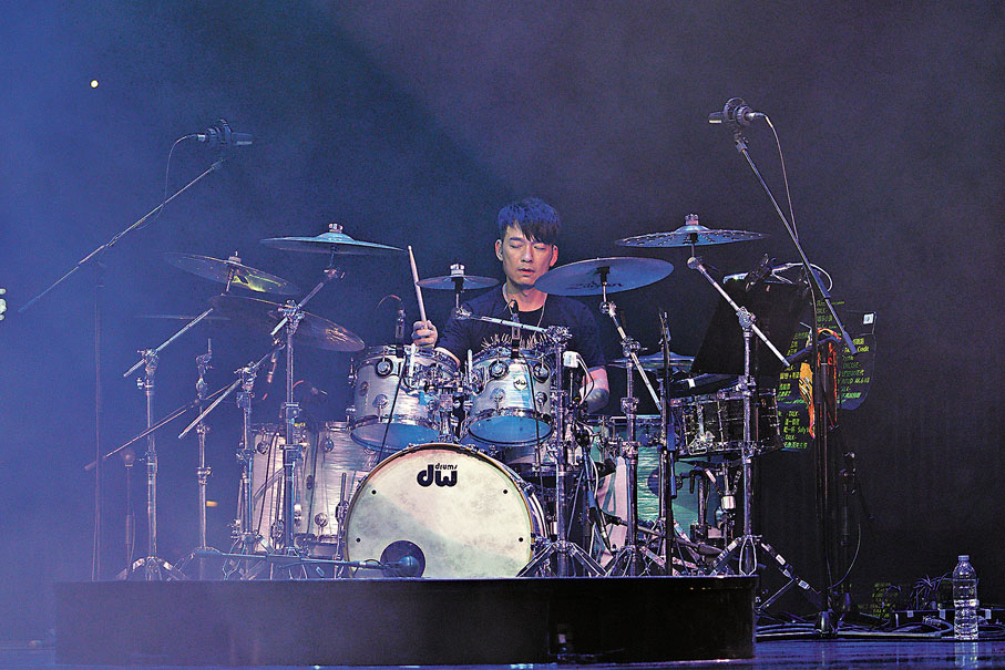 ● Ricky表示與戴夢夢關係如坐過山車。