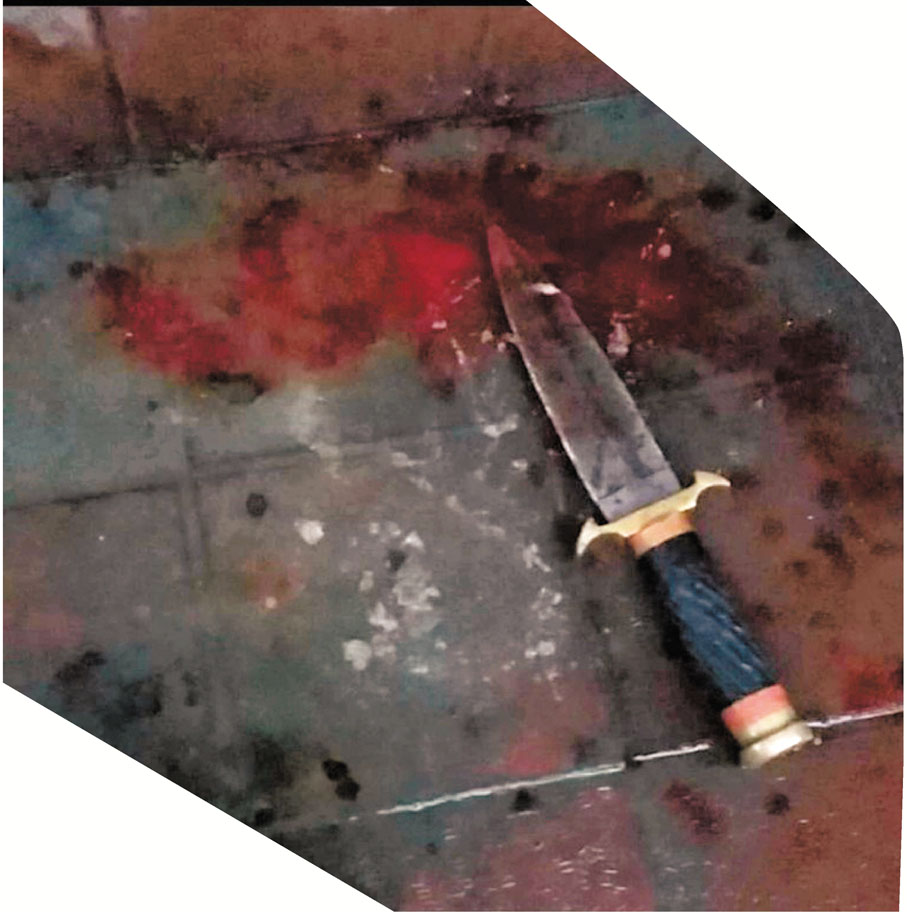 ●利刀及血跡。