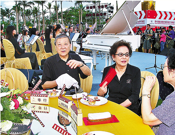 ●李行導演夫婦出席金雞百花電影節。