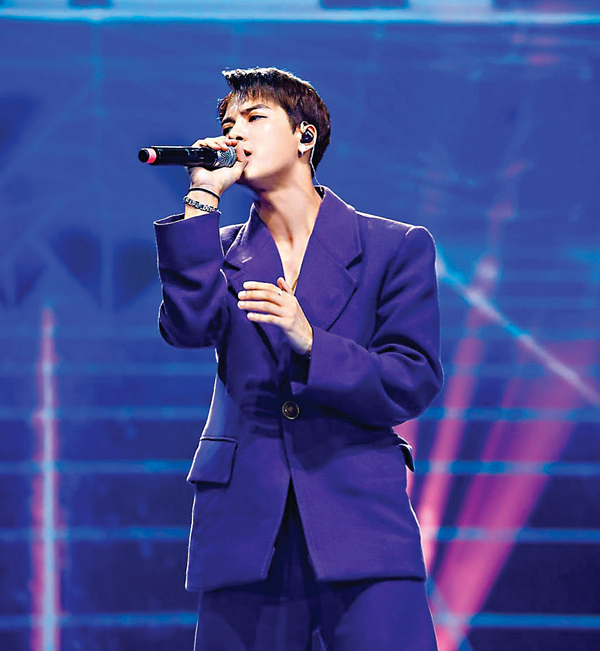 ● 王嘉爾曾是香港劍擊代表隊成員。