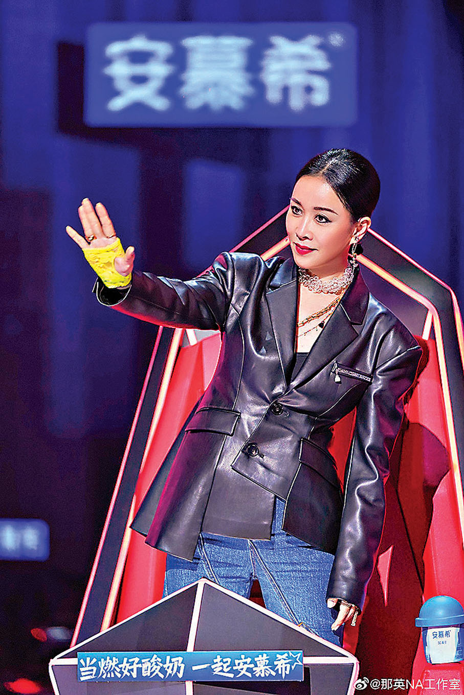 ● 那英當初加入《中國好聲音》原因是有導師生病來不了。