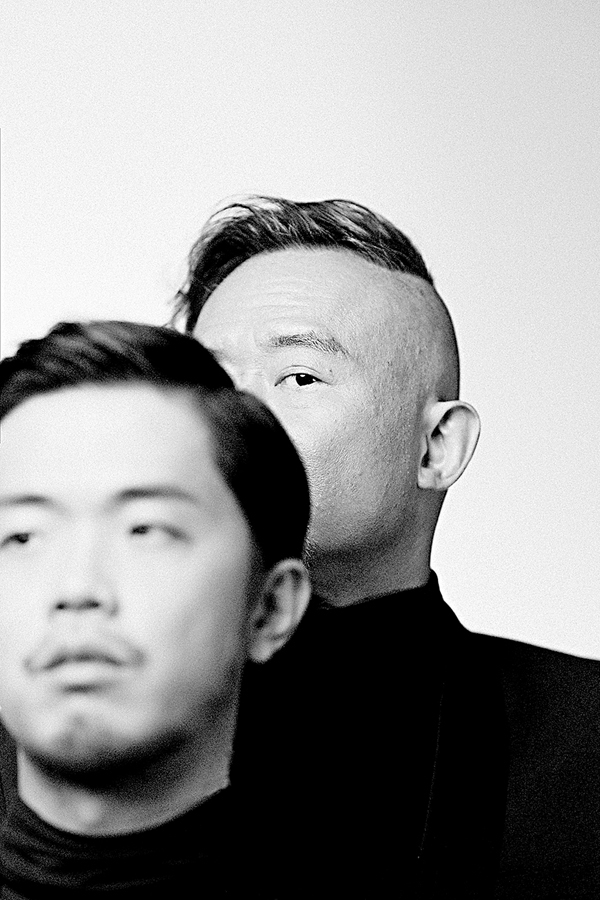 ●王宏元（前）伍宇烈（後），誰是甄寶玉，誰是賈寶玉？攝影：梁瑋暘（圖片由西九文化區管理局提供）