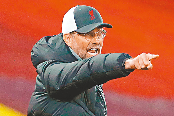 ●高洛普對陣較自己年輕的杜曹，往績雖贏多輸少，但上季英超首次過招卻主場落敗。  法新社