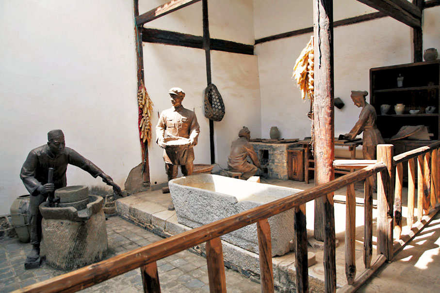 ●場景還原紅軍與當地各族群眾魚水交融