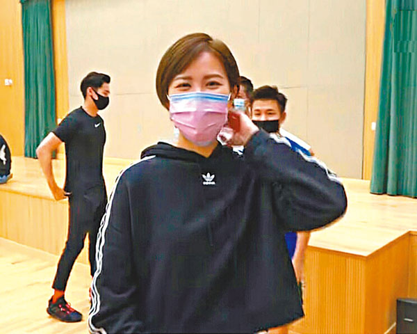 ● 劉佩玥為了角色剪成短髮。