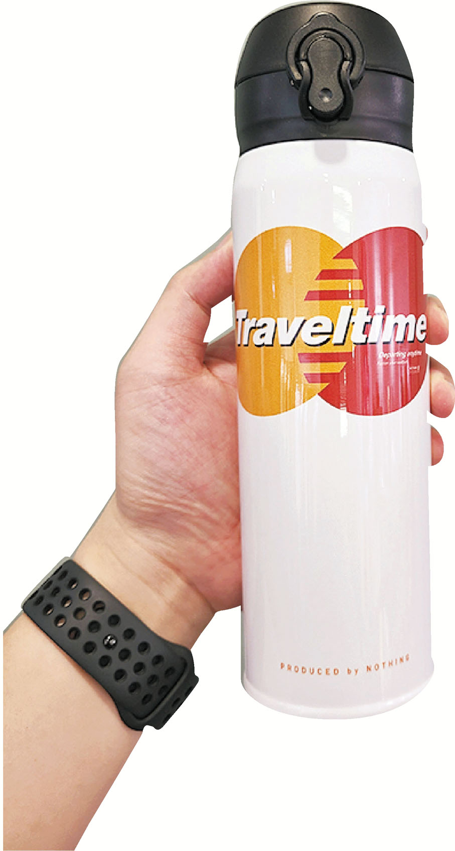 ●「旅遊周邊」系列中的Traveltime水樽。 受訪者供圖