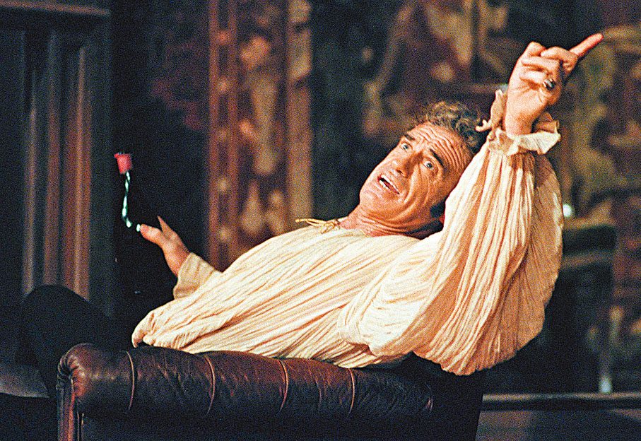 ● 尚保羅貝蒙多一生熱愛演出，戲路廣闊。