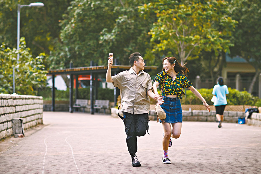 ●麥美恩在劇中飾演三十多歲人仍一事無成的港女。