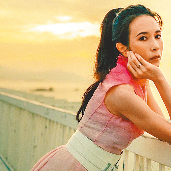 ●莫文蔚直言在電影上星爺對她影響最大。