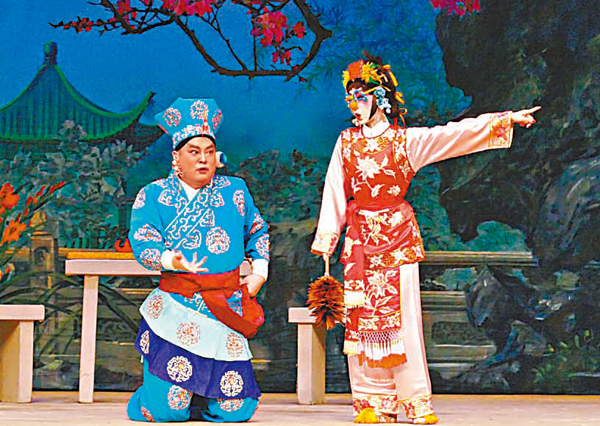 ●阮德鏘演黑炭頭焦大用心儀林芯菱扮演的春花。