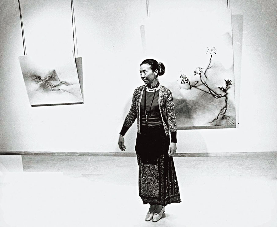 ●謝景蘭曾於內地接受音樂的訓練。