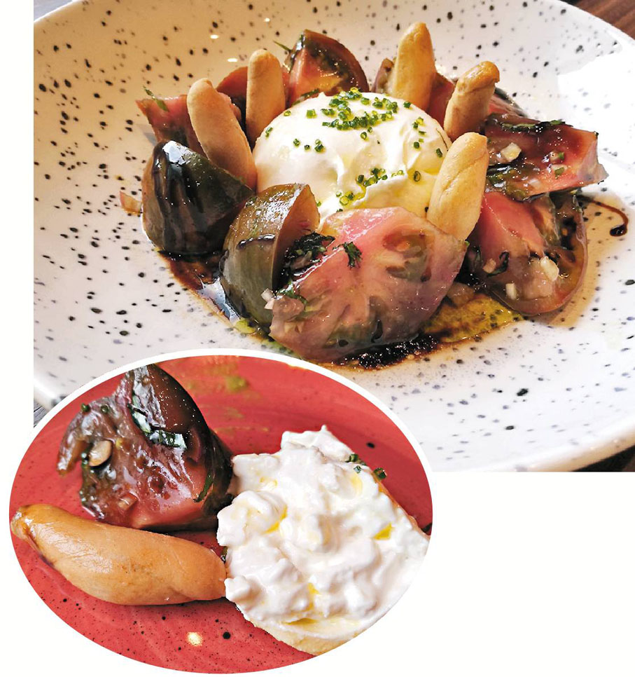 ●前菜番茄、乳酪及麵包三樣夾起來食