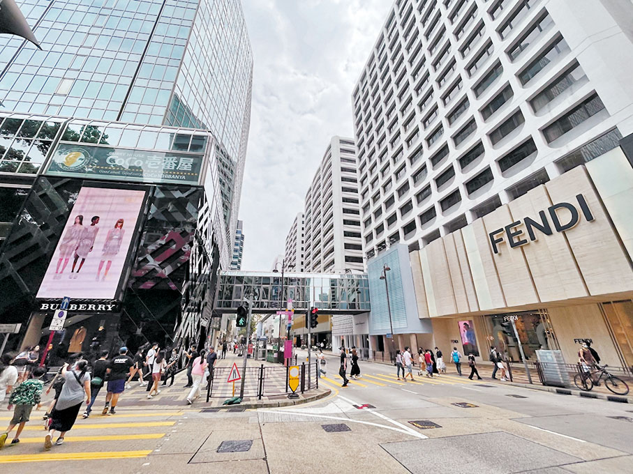 ●今年7至8月份，四大核心區共錄得824間吉舖。圖為尖沙咀廣東道。 香港文匯報記者黎梓田 攝