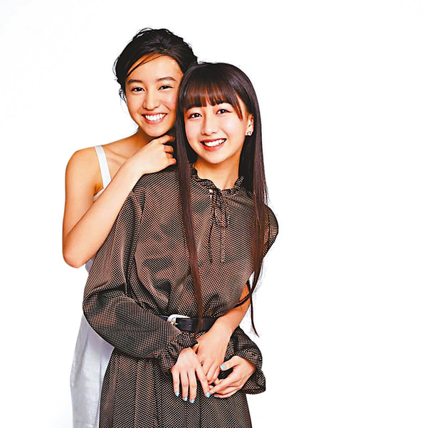 ●20歲長女木村心美（右）與18歲細女木村光希。