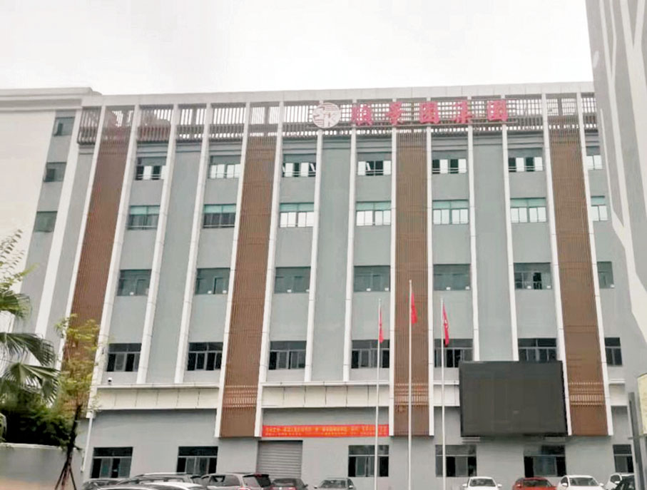 順景園在觀瀾的廠房，面積近2萬平方米，月租75萬元人民幣。