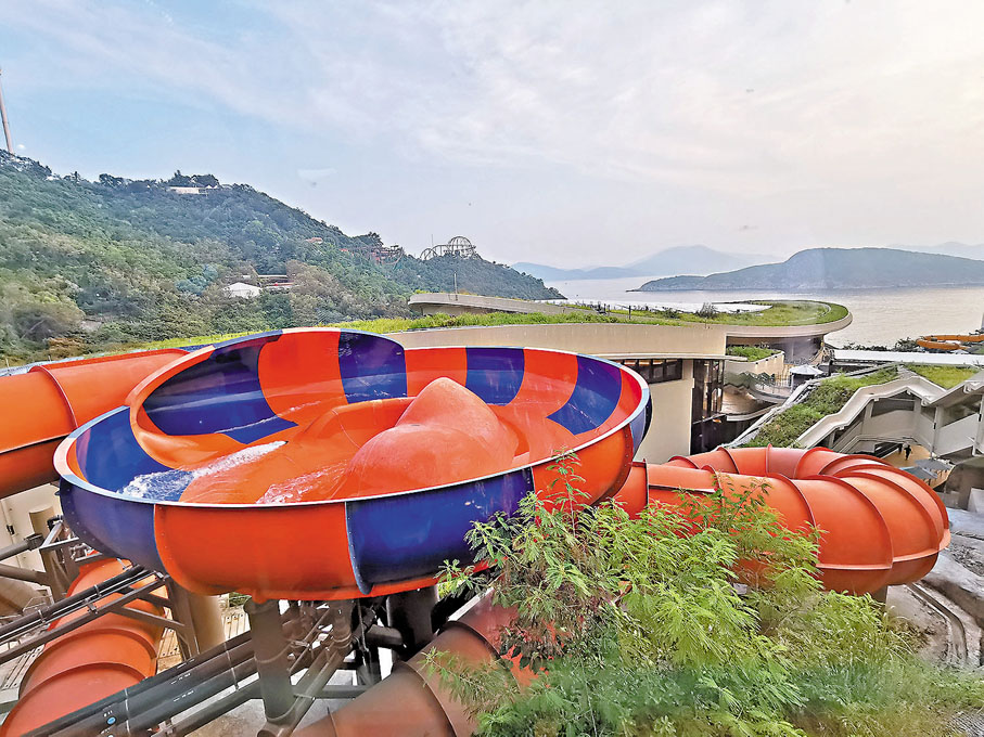 ●在急流漩渦入口處，樂園一望無際。