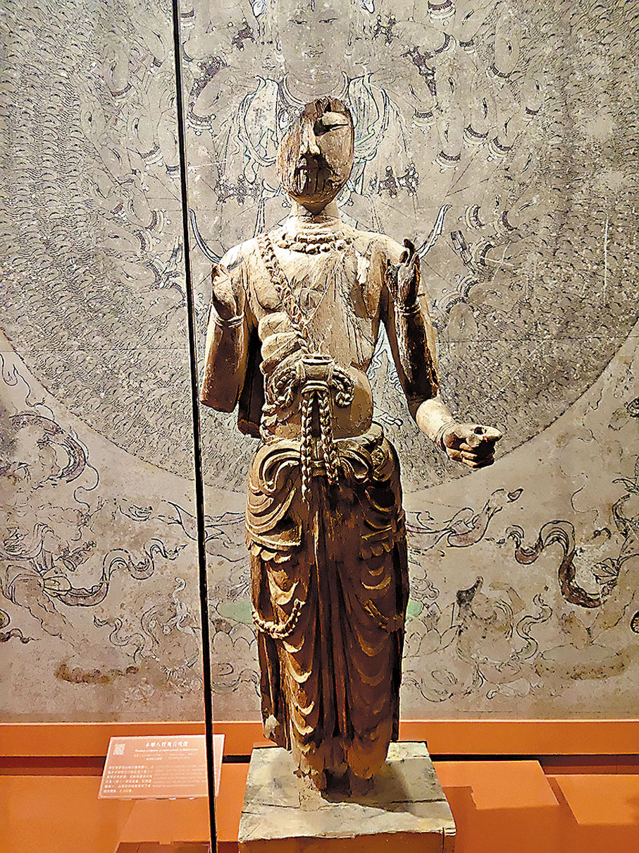 ●北宋木雕八臂觀音殘像。