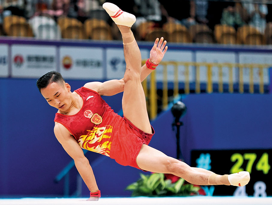 ●肖若騰在自由體操比賽獲得14.800分。 新華社