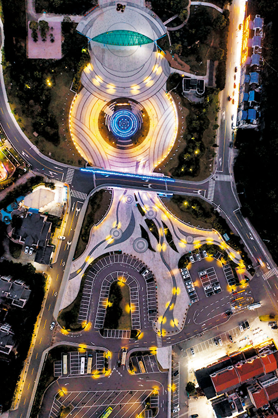 ●升級改造的沙雕藝術廣場