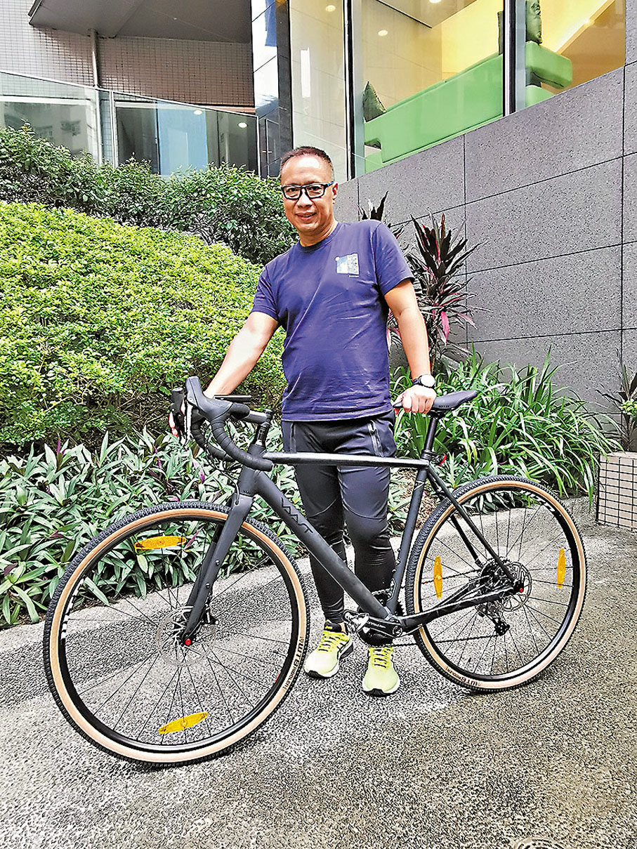 ●集團首席財務官歐紹業是一名單車發燒友,在香港已擁有多部不同性能的單車。