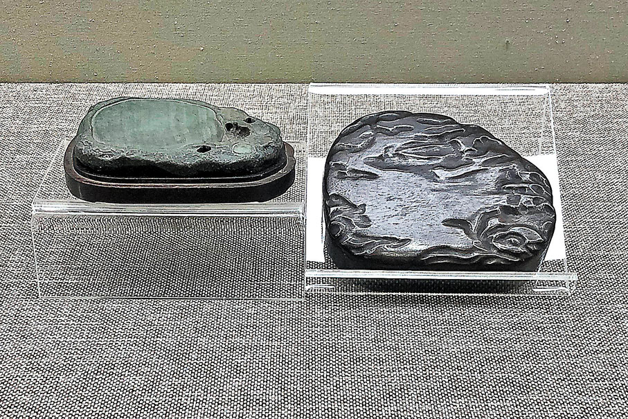 ●清代 康熙製綠豆端硯