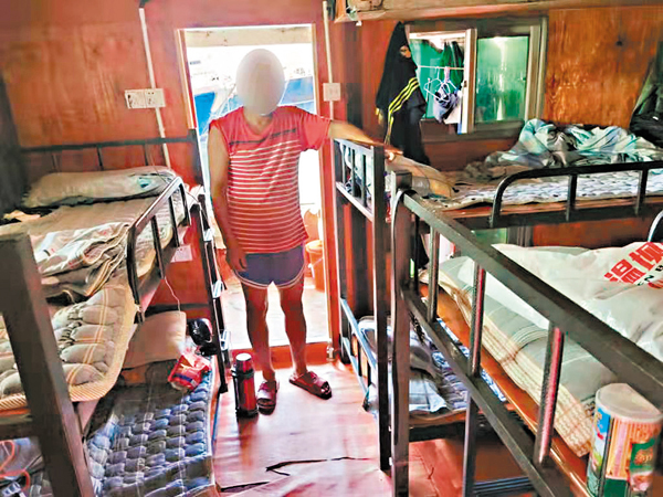 ●圖為犯罪嫌疑人指認「酒店船」。受訪者供圖