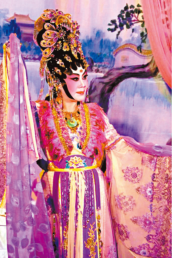 ●楚雲玉擅演華麗如楊貴妃的角色，今次戲路有些不同。