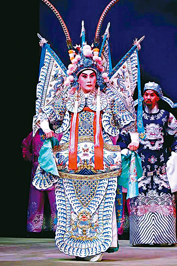 ●柳御風武場戲威風凜凜。