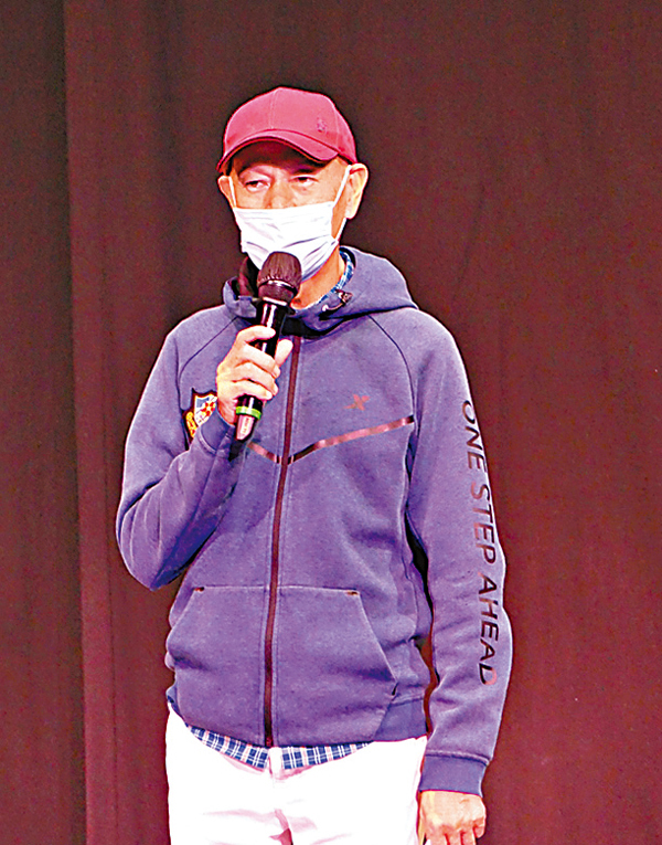 ●羅家英為徒兒的演出任藝術總監。