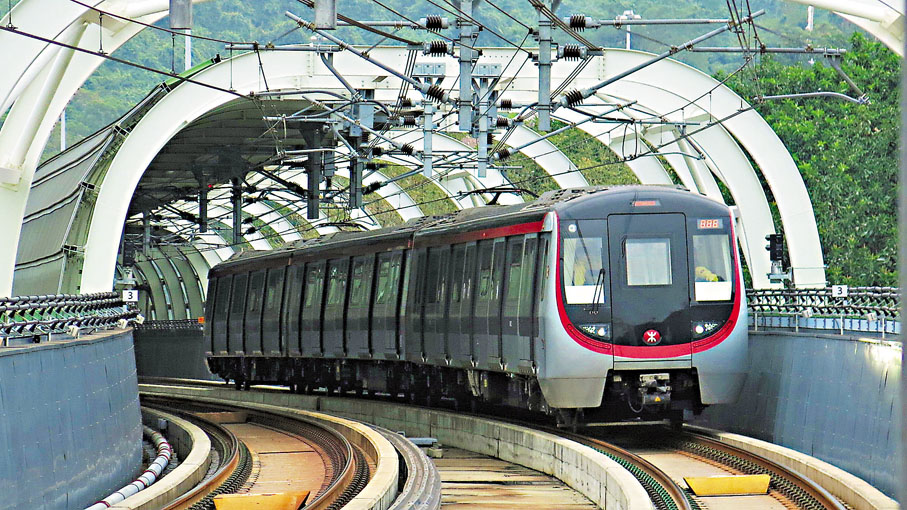 ●田北辰建議參考南港島綫做法興建無人駕駛架空輕軌。資料圖片