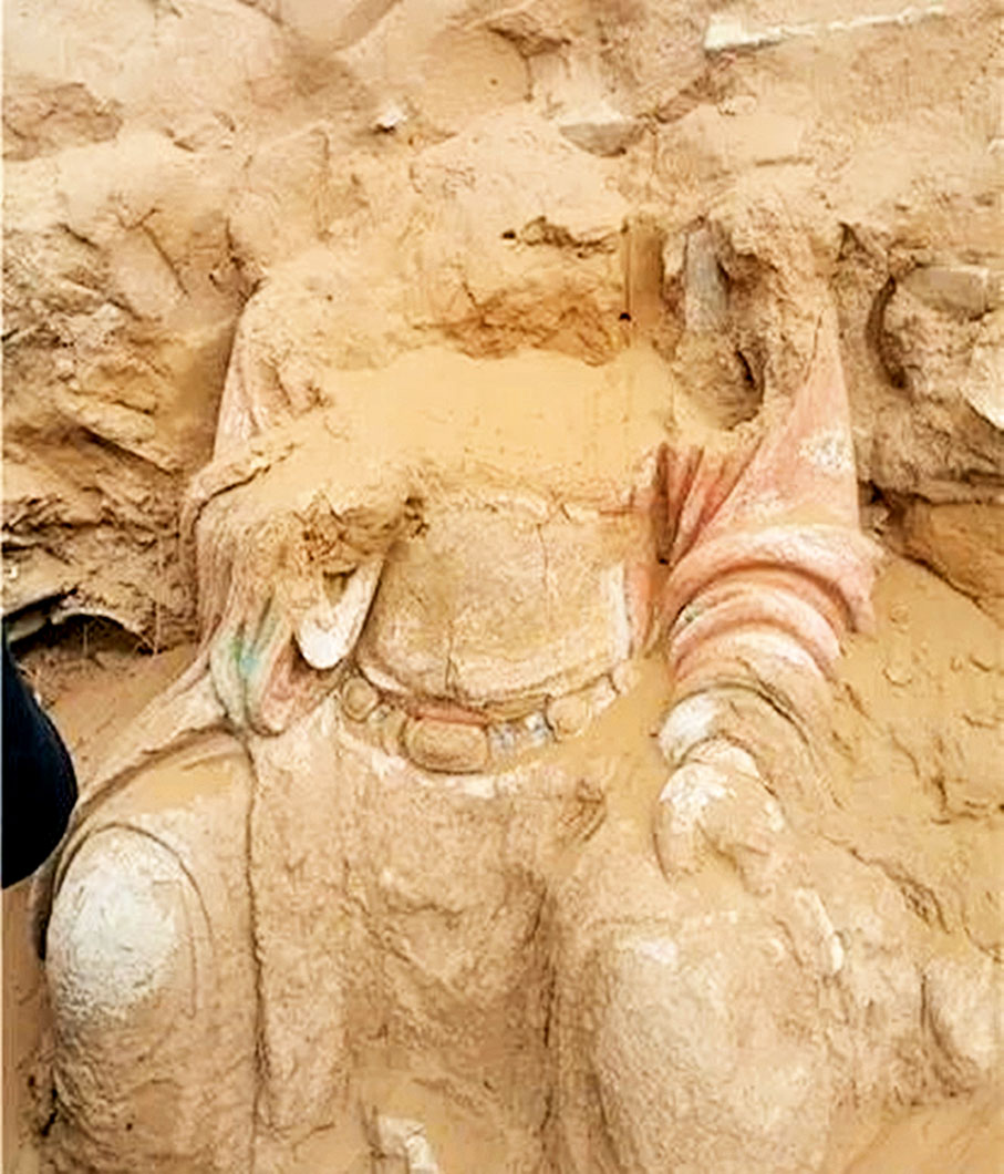 ●顯應宮出土塑像。