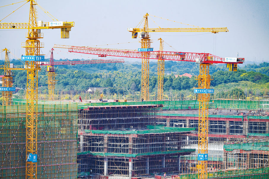 ●正在建設中的雅士林項目建設現場。
