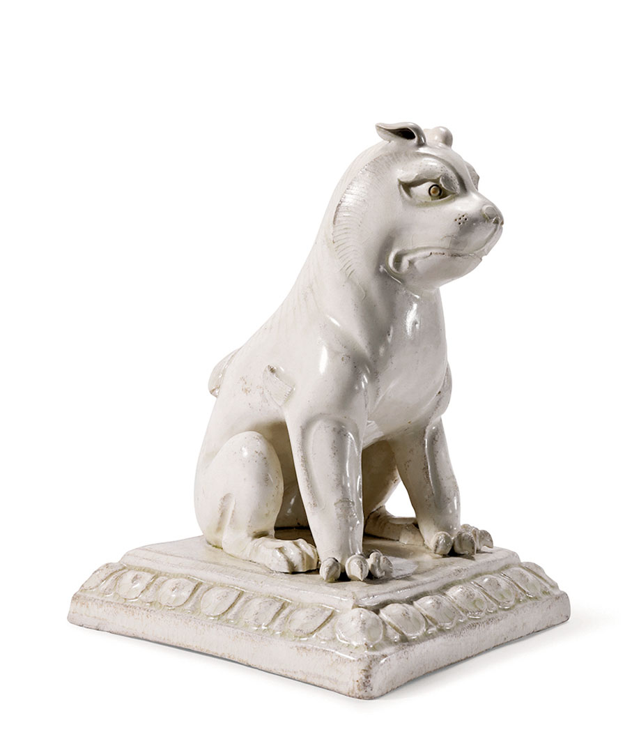 ●隋至初唐 白釉蓮台坐獅像　圖片來源：嘉德