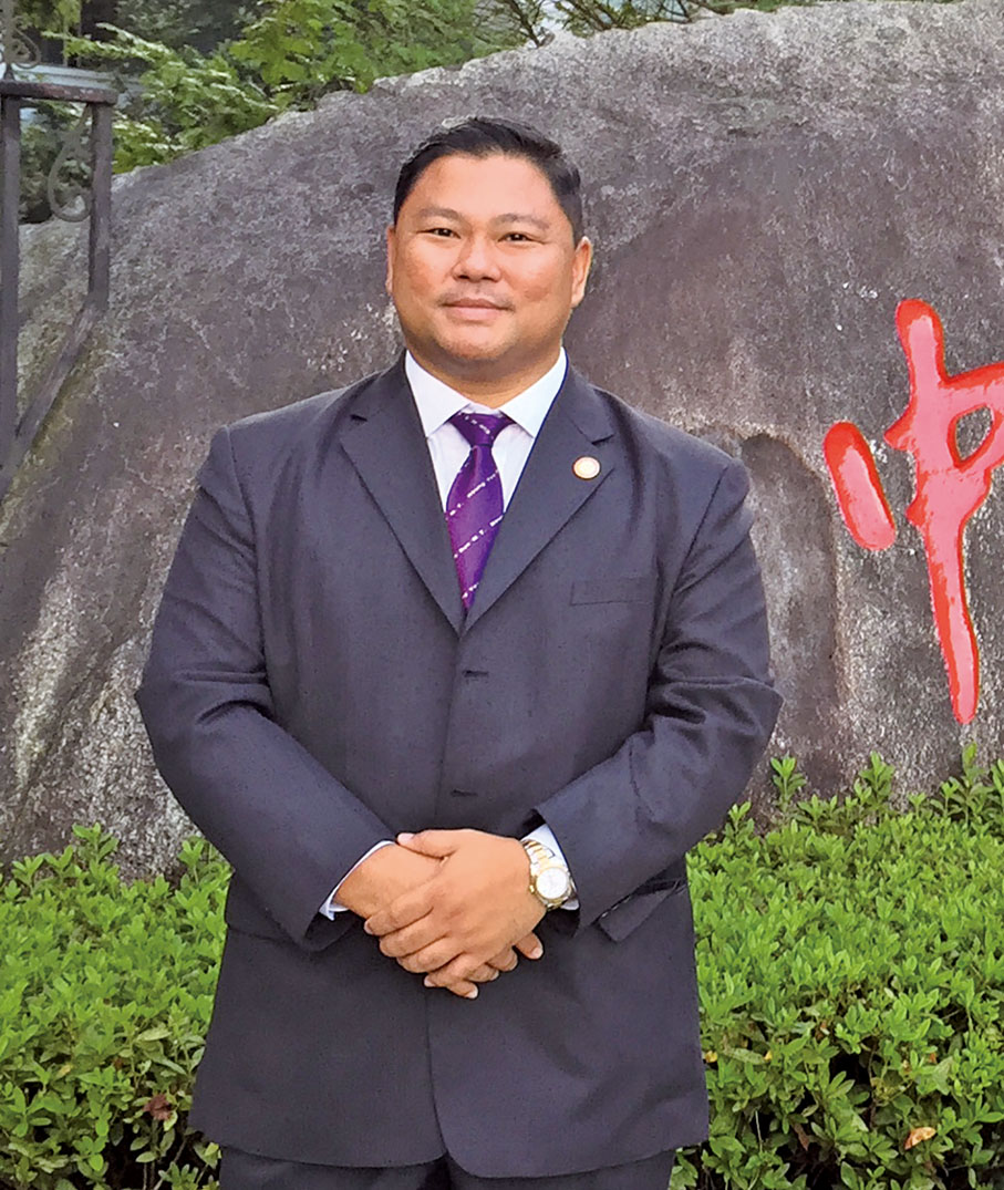 ● 清遠市政協委員、上水區鄉事委員會原副主席黃偉業