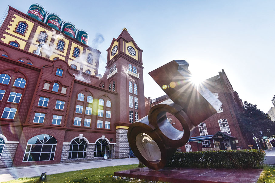 ●青島啤酒是中國歷史悠久的啤酒製造廠商。