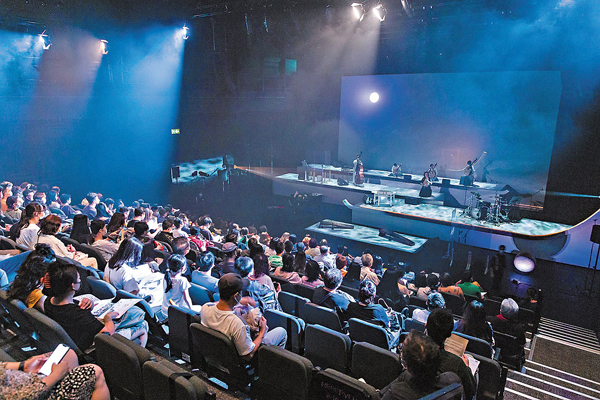 ●早前，無極樂團在西九大盒舉辦了「爵式無極」之《一任逍遙》音樂會。