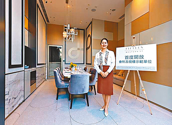 ● 劉淑貞表示，萬科香港今年以來累售298伙，套現超過40億元。今年主力銷售The Campton、上源、VAU RESIDENCE 及15 Western Street四個樓盤的餘下單位。