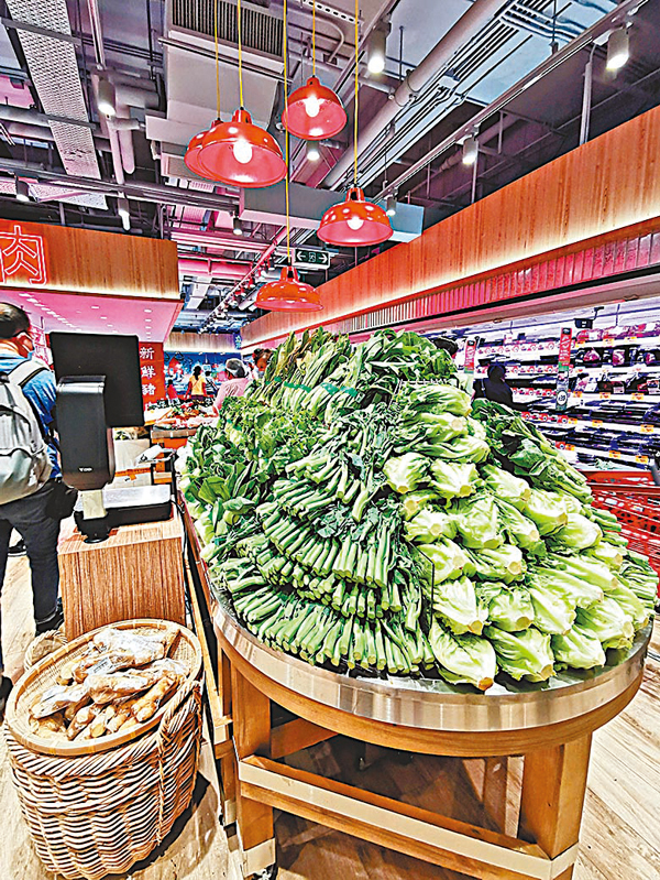 ●店內提供大量散裝蔬果