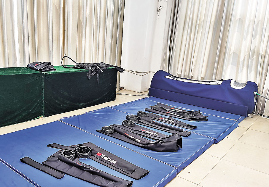 ● 恢復室內有高壓氧艙等設備。