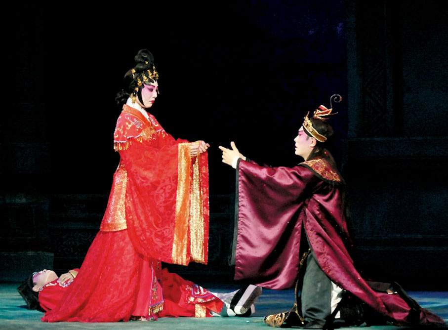 ●藍天佑（右）曾於9月演出粵劇《血海迷航》。