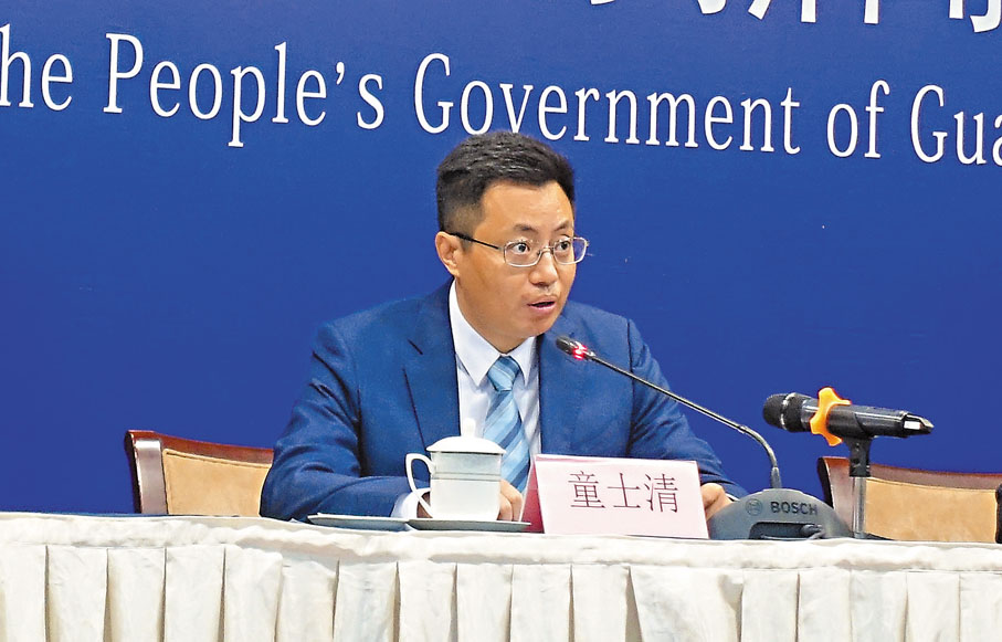 ● 廣東省地方金融監督管理局黨組成員、副局長童士清表示，QDLP試點將有利於促進境外投資便利化。記者盧靜怡  攝