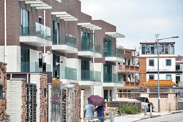 ●終院終極裁定丁權屬基本法第四十條保障的新界原居民合法傳統權益。圖為新界丁屋。 資料圖片