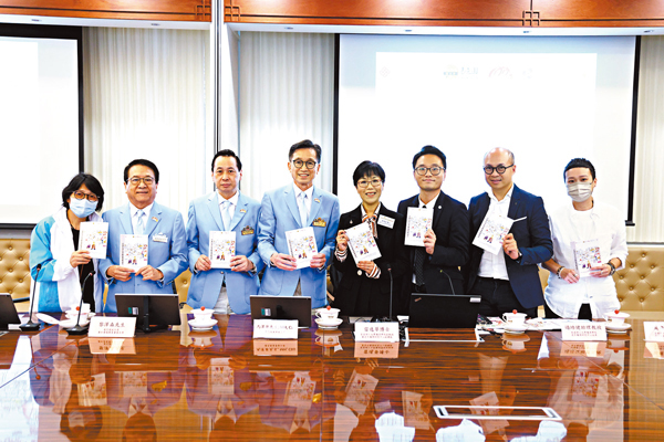 ●嗇色園及理大護理學院研究團隊合照。 嗇色園供圖