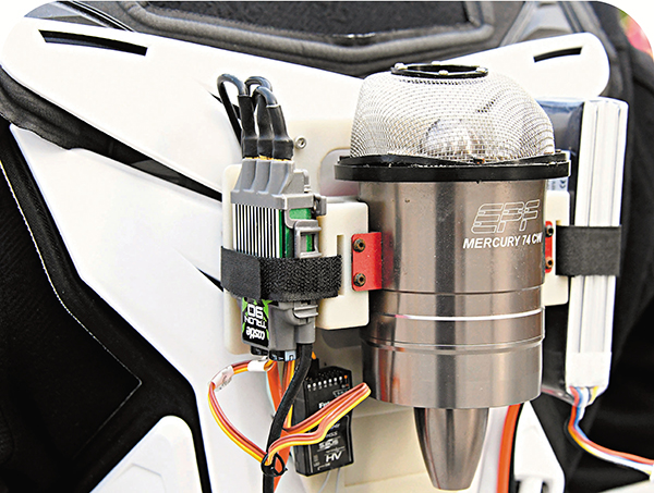 ●用於速度類冰上項目訓練的助推器。 新華社