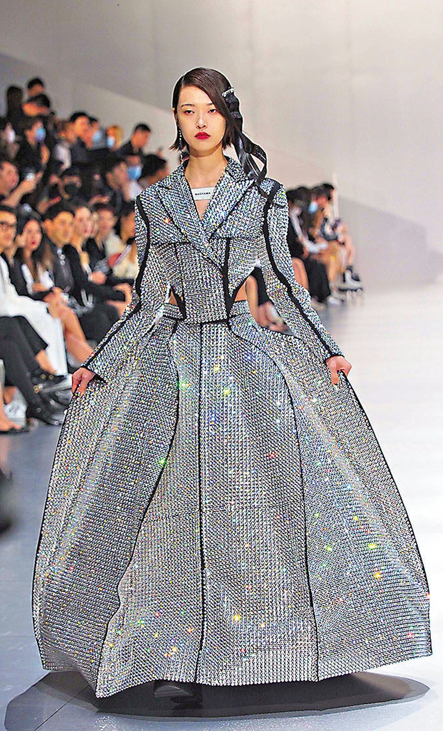●中國時裝設計師Masha Ma作品亮相上海時裝周