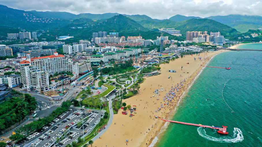 ●沙頭角將建深港國際旅遊消費合作區。圖為深圳鹽田海濱棧道。 資料圖片