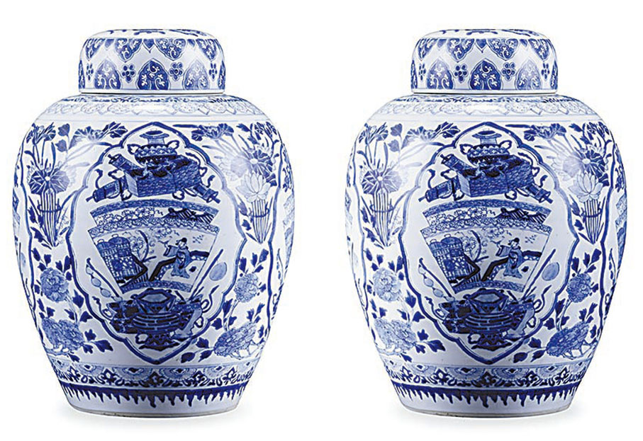 ●清康熙青花開光人物蓋罐(一對)