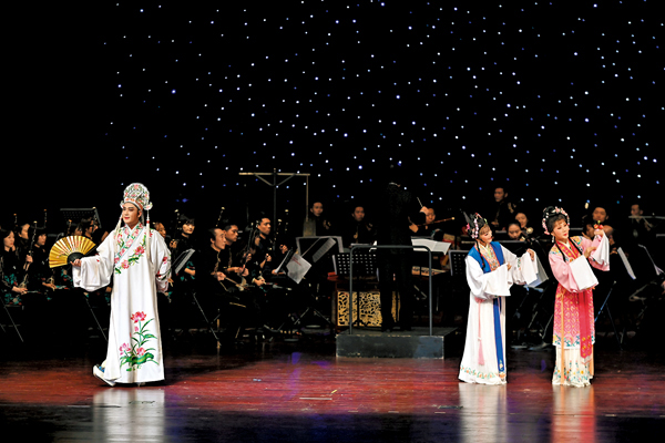 ●潮劇《荔鏡記》。