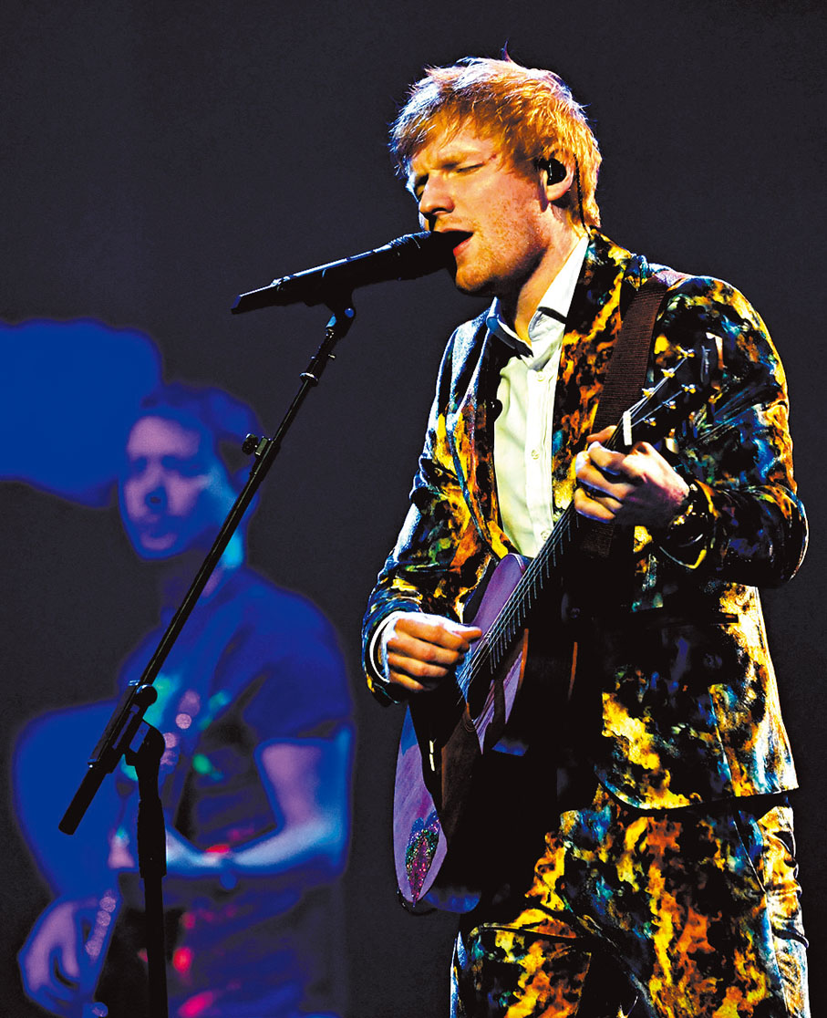 ● Ed Sheeran早前染疫，幸好及時康復，並參與頒獎禮演出。